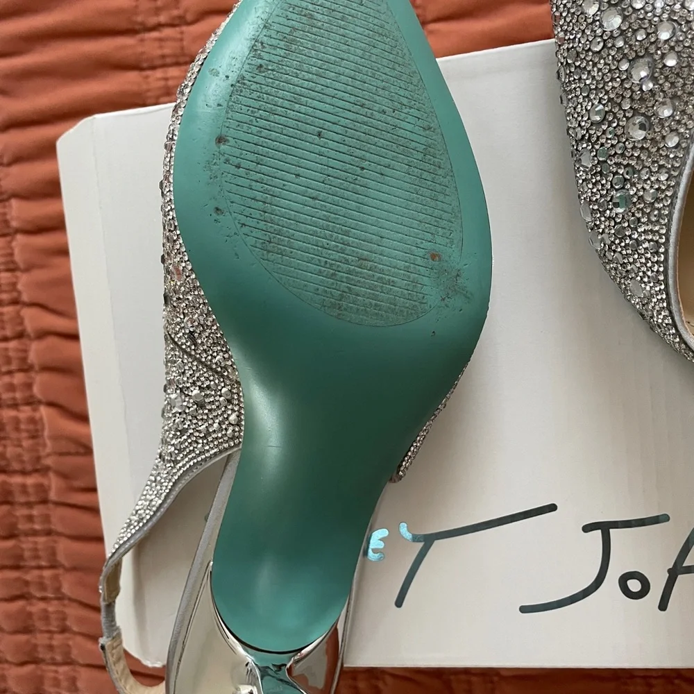 Betsey Johnson Mya Pump - Picture 6 of 6